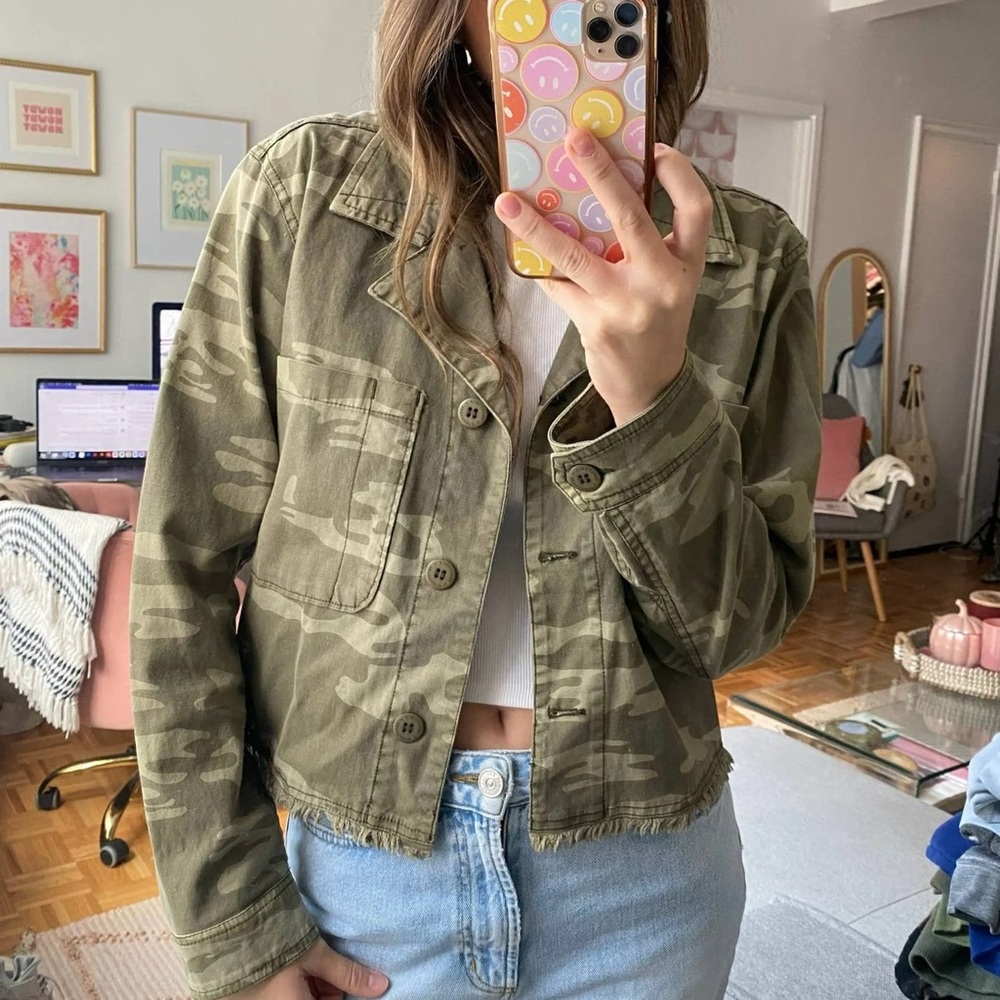 Sanctuary Cropped Camo jacket